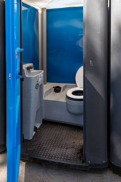 Best Luxury portable toilet rental  in Finneytown, OH